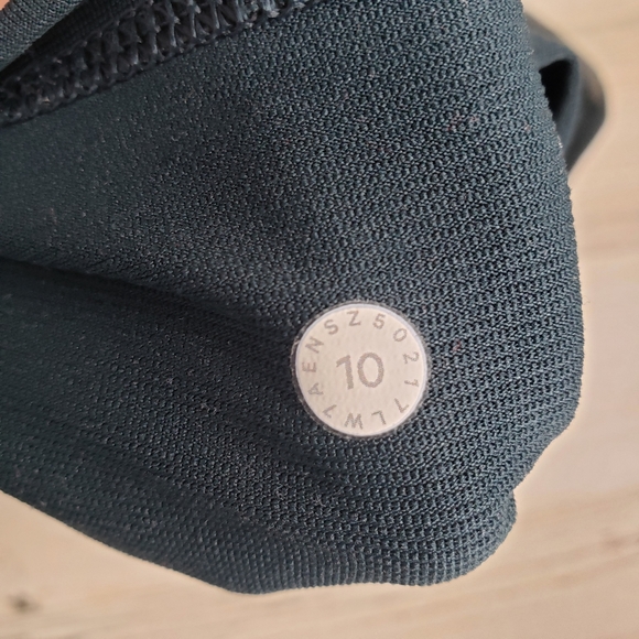 Lululemon| Home Stretch Shorts Tulip Side Detail 3" Inseam Size 10 - Picture 3 of 8